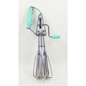 Maynard Hand Mixer Crank Egg Beater Turquoise Handles